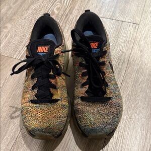 Nike Flyknit Max Women’s Sneakers